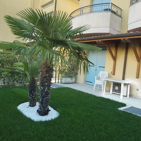 Residence Elisa Piano Terra Con Giardino E Posto Spiaggia Incluso Caorle Szoba fotó