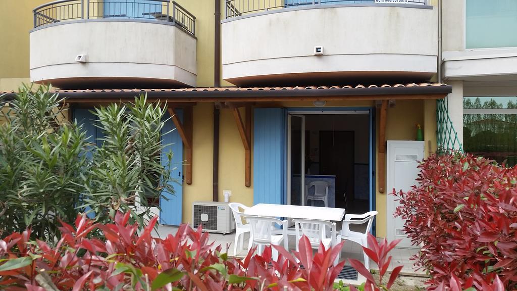 Residence Elisa Piano Terra Con Giardino E Posto Spiaggia Incluso Caorle Szoba fotó