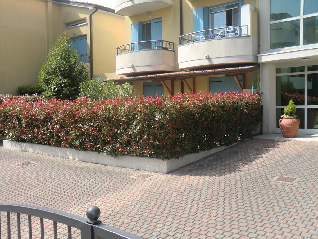 Residence Elisa Piano Terra Con Giardino E Posto Spiaggia Incluso Caorle Szoba fotó