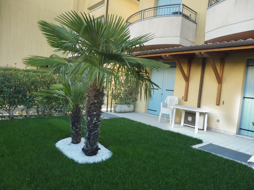 Residence Elisa Piano Terra Con Giardino E Posto Spiaggia Incluso Caorle Szoba fotó