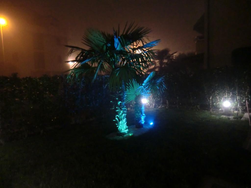 Residence Elisa Piano Terra Con Giardino E Posto Spiaggia Incluso Caorle Szoba fotó
