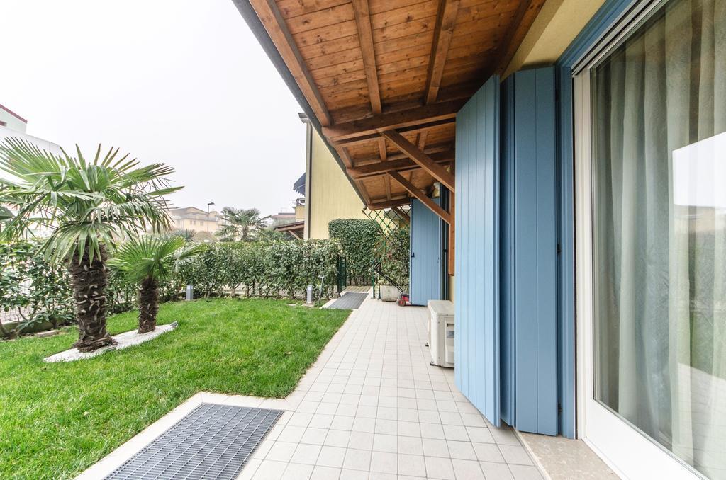 Residence Elisa Piano Terra Con Giardino E Posto Spiaggia Incluso Caorle Szoba fotó
